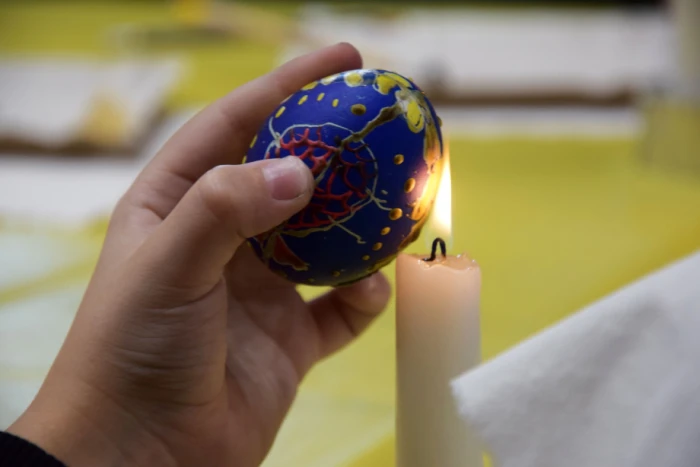 У Луцьку  для дітей прикордонників провели передвеликодній майстер-клас із писанкарства