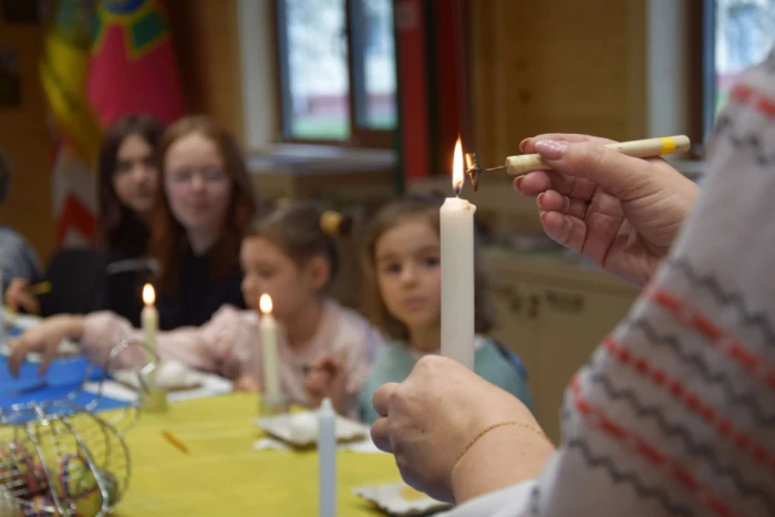 У Луцьку  для дітей прикордонників провели передвеликодній майстер-клас із писанкарства