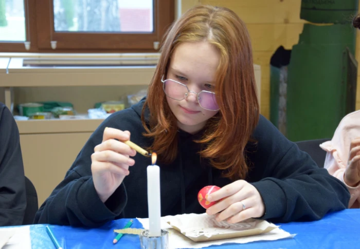 У Луцьку  для дітей прикордонників провели передвеликодній майстер-клас із писанкарства