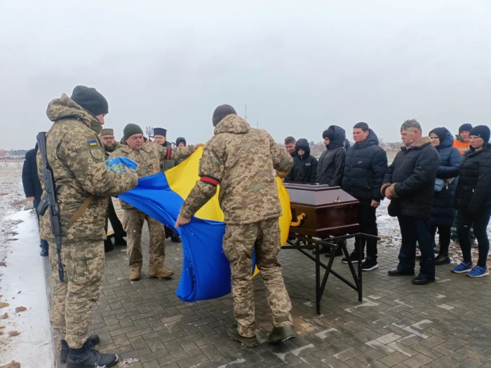 У Підгайцях попрощалися із захисником Олександром Трельо