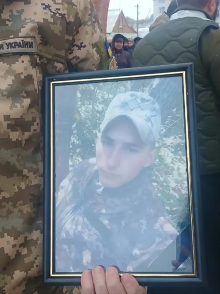 У Підгайцях попрощалися із захисником Олександром Трельо