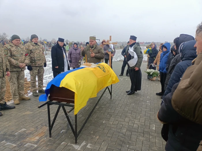 У Підгайцях попрощалися із захисником Олександром Трельо