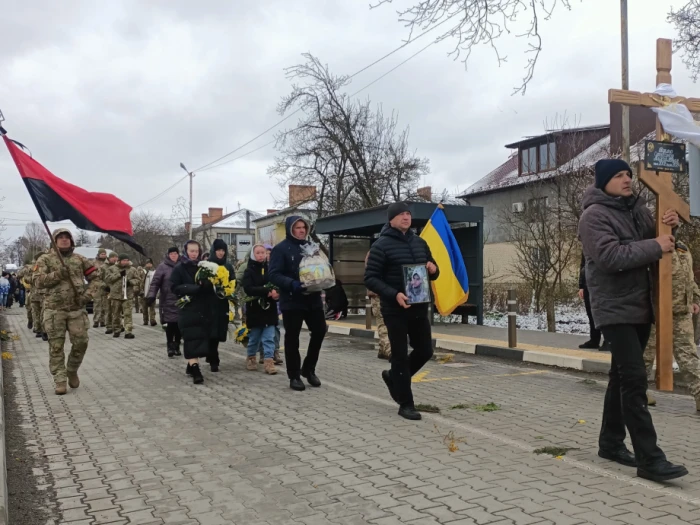 У Підгайцях попрощалися із захисником Олександром Трельо
