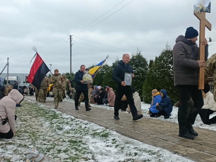 У Підгайцях попрощалися із захисником Олександром Трельо
