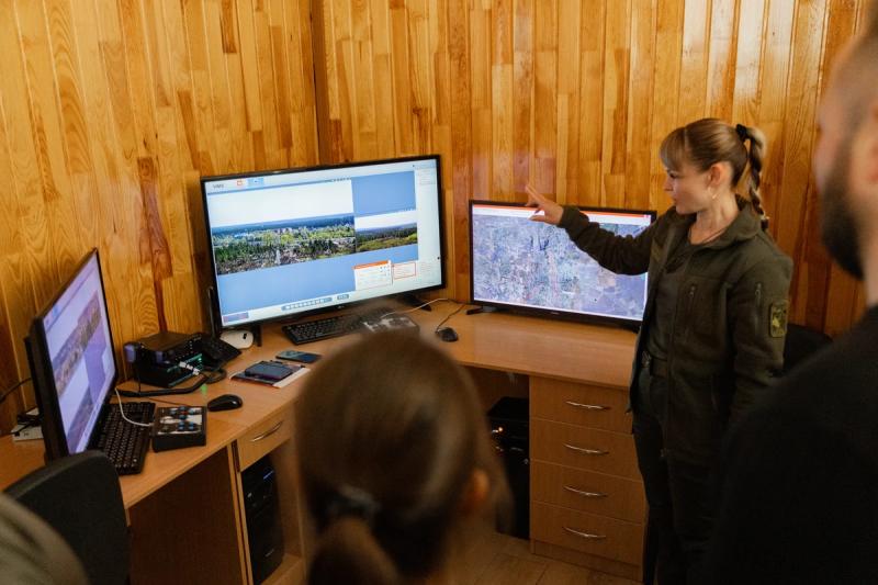 &laquo;Зелена країна&raquo;: представники обласної ради, ОВА разом із олімпійським чемпіоном і лісівниками висадили ліс