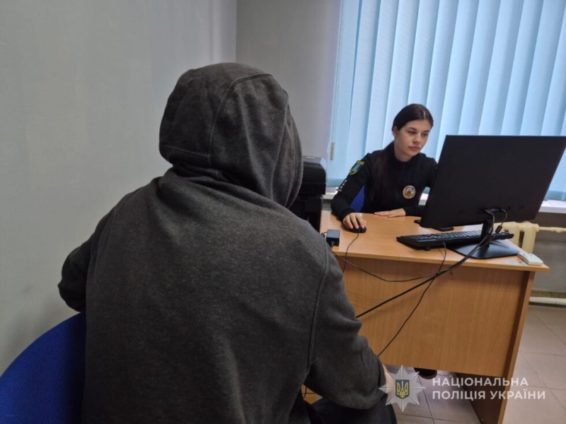 Жителя Сумщини судитимуть за зберігання автомата, гранат, набоїв та наркотиків