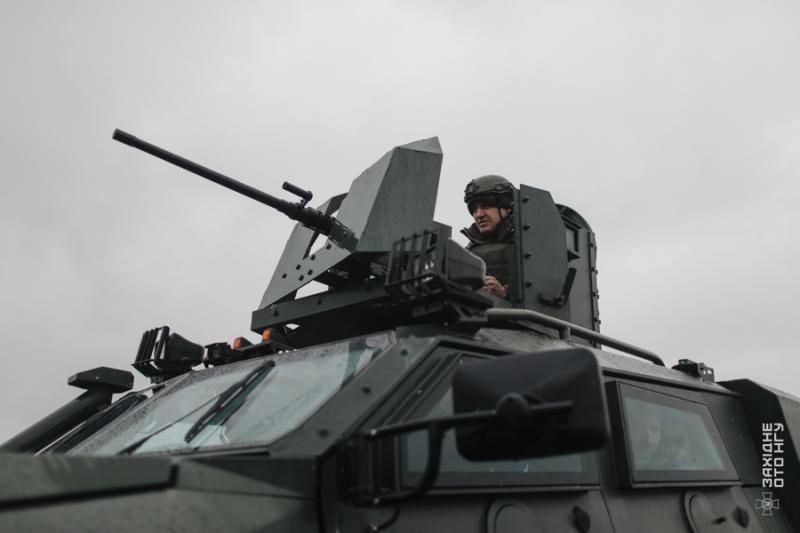 Знищення диверсантів і відбиття повітряної атаки. Закарпатські гвардійці провели комплексні тренування 