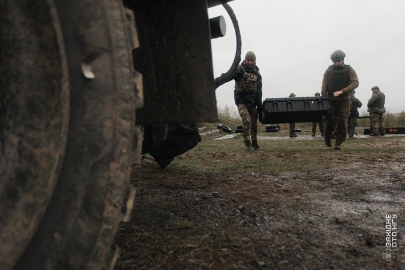 Знищення диверсантів і відбиття повітряної атаки. Закарпатські гвардійці провели комплексні тренування 
