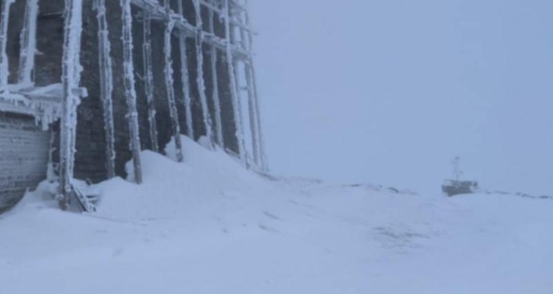 Зимовий камбек: гори на Івано-Франківщині засипало снігом (ФОТО)