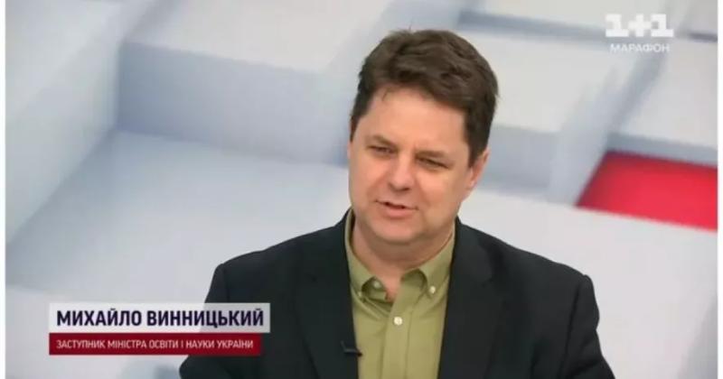 Батьки вивозять 17-річних хлопців за кордон, проте багато з них продовжують підтримувати зв'язок із українською системою освіти