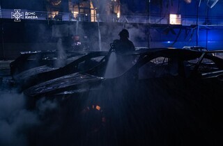 ДСНС показала кадри та повідомила наслідки обстрілу Києва