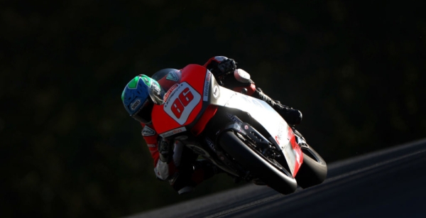 Мотогонщики Дженнер та Річардсон загинули після масової аварії на етапі чемпіонату Великої Британії