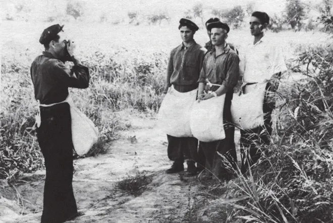 "Думали, що ведуть на розстріл": спогади кримського татарина про найстрашніший день у житті &mdash; депортацію 1944-го