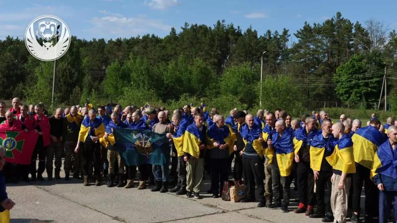 390 українців повернули з полону, інших із запланованого обміну «1000 на 1000» очікують на вихідних, – Президент