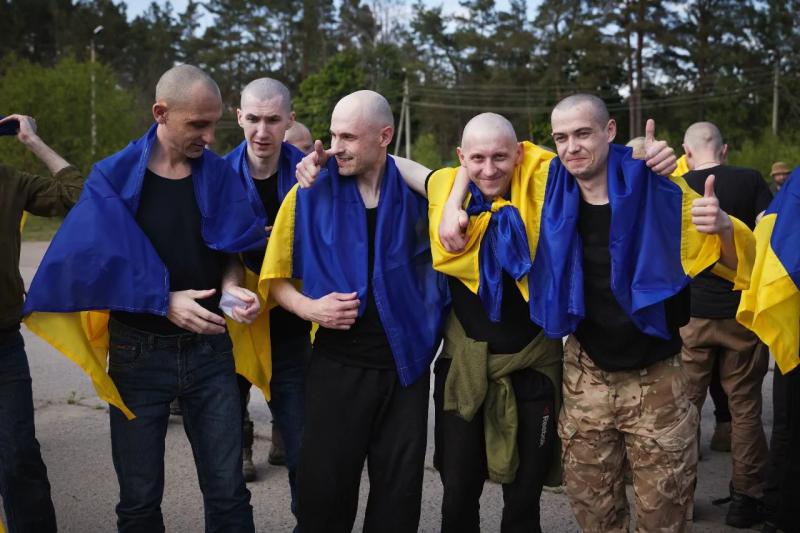 390 українців повернули з полону, інших із запланованого обміну «1000 на 1000» очікують на вихідних, – Президент