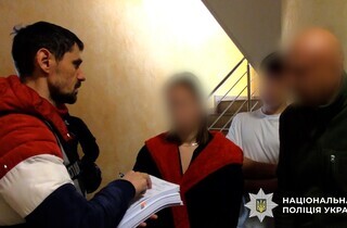 У Києві ліквідовано масштабну мережу, яка втягувала дівчат у заняття проституцією