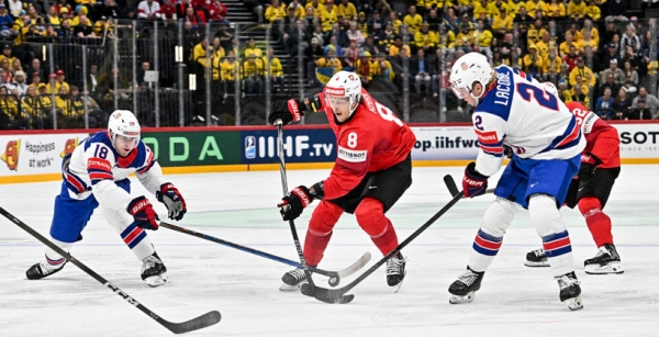 Збірна США в овертаймі обіграла Швейцарію і стала чемпіоном світу з хокею