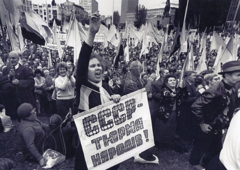 Забужко придумала метро &laquo;Шулявська&raquo;, а Стріха &ndash; вулицю Грушевського. Як 35 років тому вперше декомунізували Київ