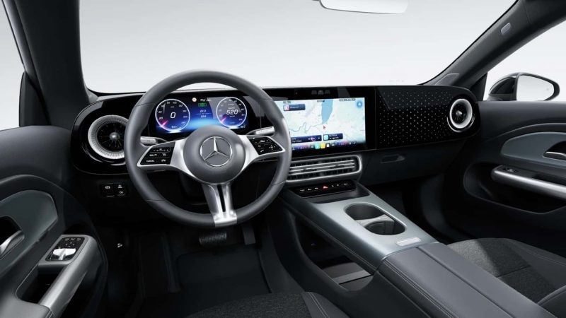 Базовий Mercedes CLA залишився без екрана для пасажира та інших опцій