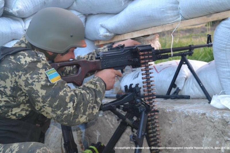 "Стріляти з кулемета вчать по відео на екрані": шокуючі реалії неналежної підготовки воїнів ЗСУ