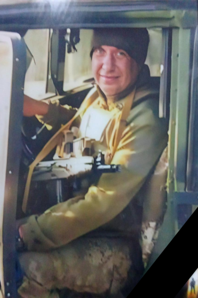 У Хмельницькому попрощалися з героями Володимиром Оборонковим і Павлом Комадою