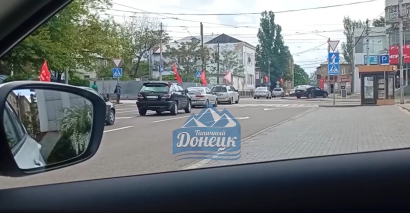 9 травня у Донецьку, Маріуполі, Макіївці та на Саур-Могилі: Памu0027ять на службі пропаганди