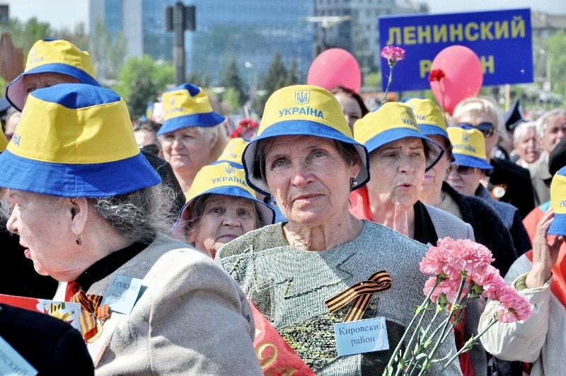 9 травня у Донецьку, Маріуполі, Макіївці та на Саур-Могилі: Памu0027ять на службі пропаганди