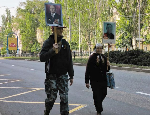 9 травня у Донецьку, Маріуполі, Макіївці та на Саур-Могилі: Памu0027ять на службі пропаганди