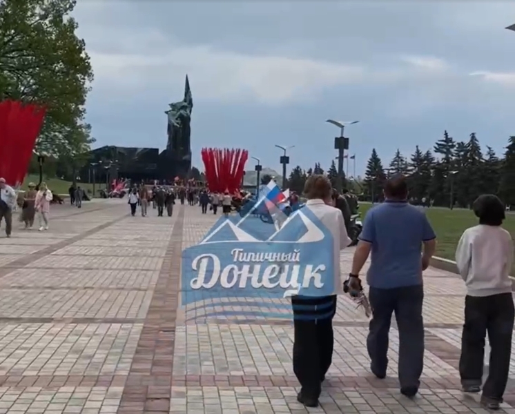 9 травня у Донецьку, Маріуполі, Макіївці та на Саур-Могилі: Памu0027ять на службі пропаганди
