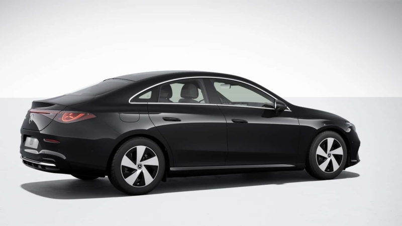 Базовий Mercedes CLA залишився без екрана для пасажира та інших опцій