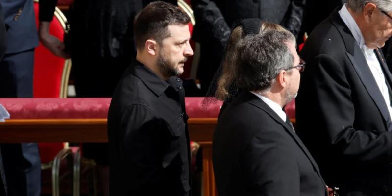 Зеленський з дружиною прибули у Ватикан на інтронізацію Папи Римського Лева XIV