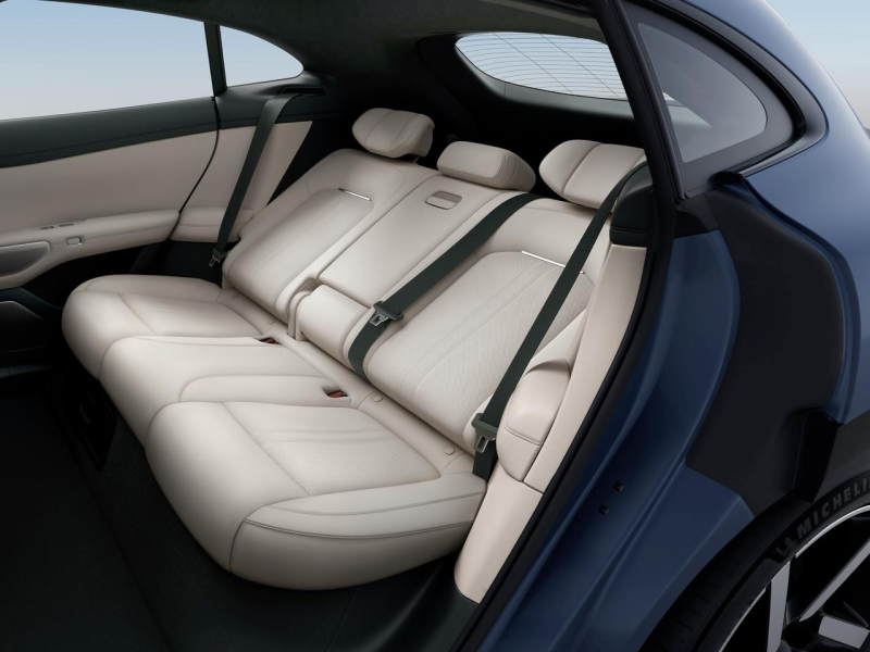 Кросовер Xiaomi YU7 представлений офіційно: до 690 к.с. і запас ходу до 835 км