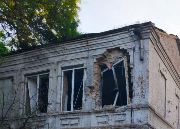 Через нічні атаки на Нікопольщині поранені люди