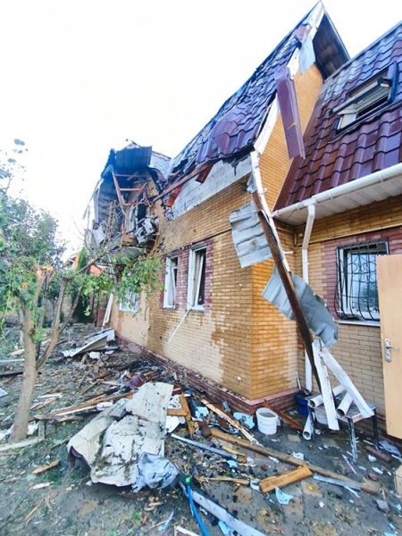 Через нічні атаки на Нікопольщині поранені люди