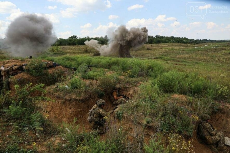 Ворог завдав авіаударів по Гуляйполю та Новоандріївці