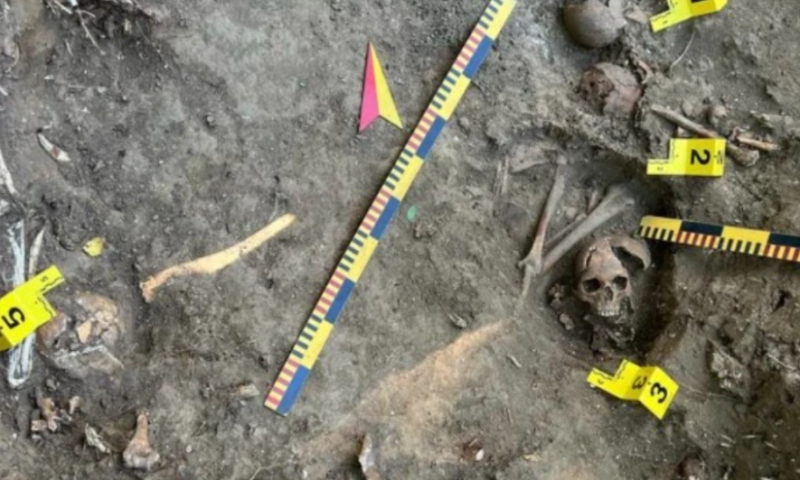 Після десятиліть мовчання: Польща хоче продовжити ексгумації в Україні