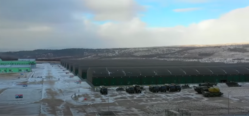 Крим атакували дрони &ndash; соцмережі повідомляють про удар по складу боєприпасів у Перевальному