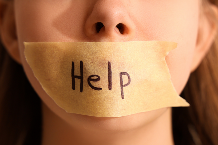 Хмельницький апеляційний суд залишив у силі вирок ґвалтівнику з Шепетівщини