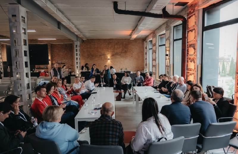 Форум дій у Франківську: понад 170 лідерів різних галузей працювали над суспільно-значущими проєктами (ФОТО)