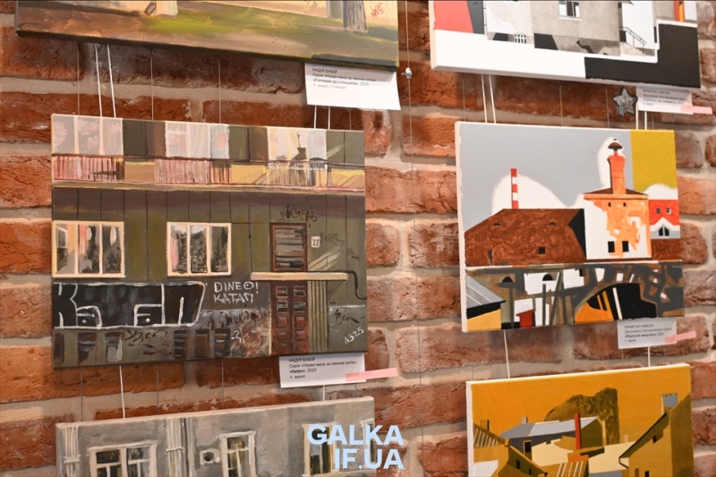 Коли палітра обмежена, а ідеї — безмежні: у Бастіоні відкрили художню виставку “Франківської збірки” (ФОТО)