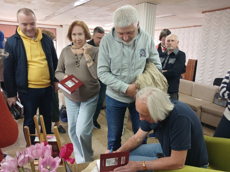 - Можна знімати кіно, - рівняни про книгу &laquo;Один проти КГБ&raquo;