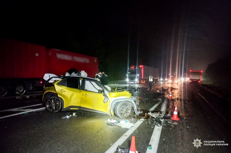 На Рівненщині розбилася водійка кросовера