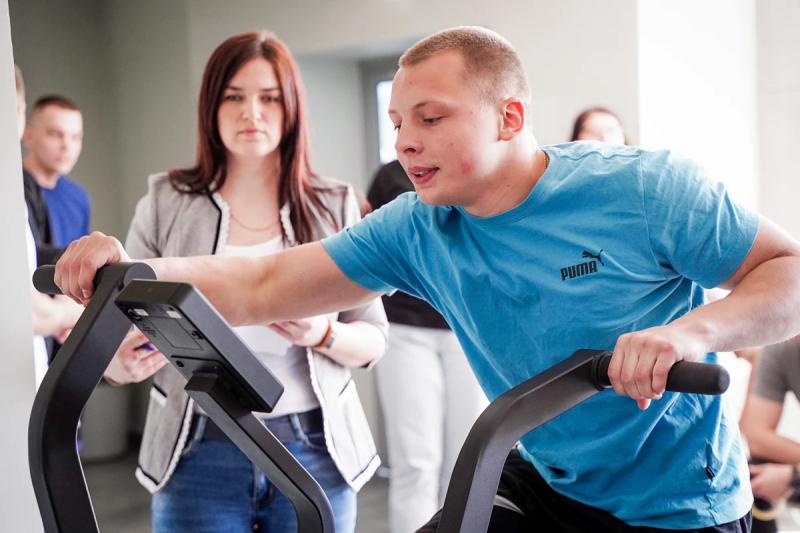 &nbsp;&ldquo;Об&rsquo;єднані силою&rdquo;: в &ldquo;Акваарені&rdquo; уперше на Полтавщині відбулися змагання для ветеранів та заисників України