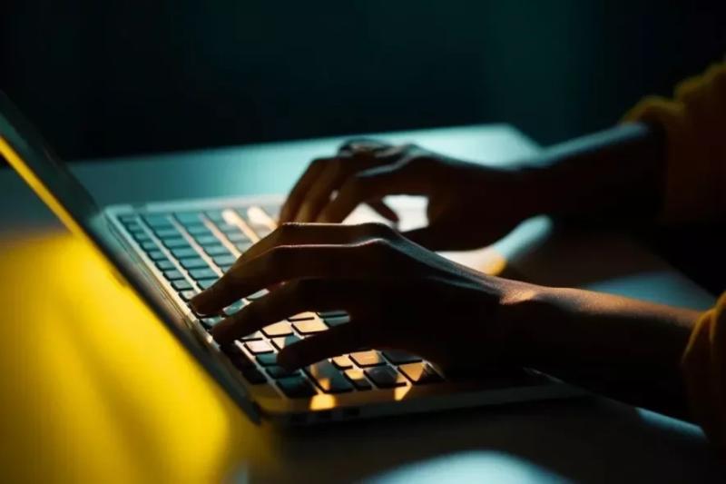 Передоплата за &ldquo;порожнечу&rdquo;: у Миколаєві чоловік втратив понад 170 тисяч гривень