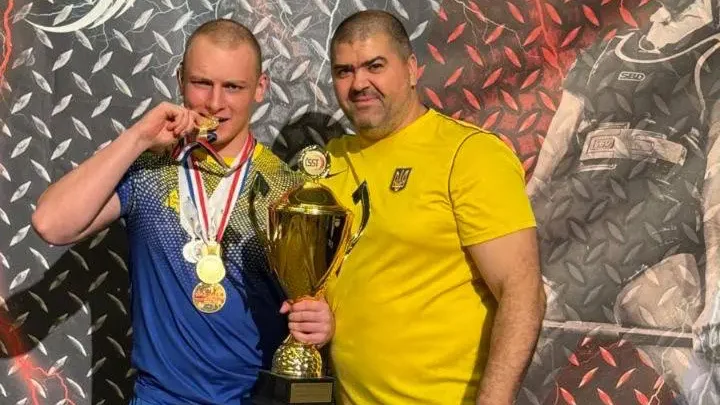 18-летний спортсмен из Дружковки Николай Годунов установил мировой рекорд в пауэрлифтинге на чемпионате Европы в Чехии