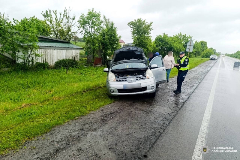 П`яний водій врізався у легковик в Рівненському районі, де їхали мати з двома маленькими дітьми (ФОТО)