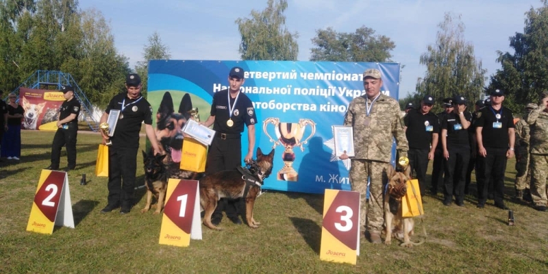 Потрапив на «Азовсталь» з 14-ма службовими собаками: Історія кінолога з Маріуполя, що загинув у бою