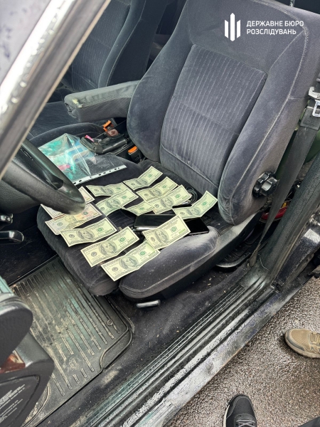 Правоохоронець зі Здолбунова хотів грошей і погрожував ТЦК