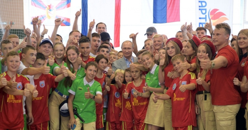 РФ розробила рекомендації, як треба перевиховувати українських дітей під час відпочинку