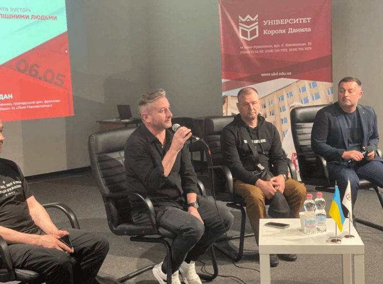 Сергій Жадан у Франківську: про премії, благодійний тур і музику (ФОТО)